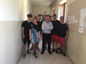 On Friday, May 11, 2018 Dr. Bregni met students and faculty at the Istituto Enogastronomico ''G.Penna''- in S. Damiano (near Asti). He was invited by the grade 13th student collective to deliver three two-hour lectures on video game-based foreign language learning to students in grades 9-13 as part of their “Co-Gestione" (students/teacher cooperation in teaching & learning week).